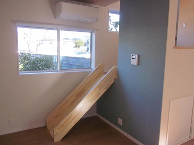 かなで すべり台