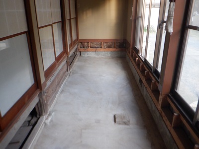 フローリング母屋解体1