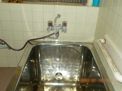 節湯水栓交換工事 施工前